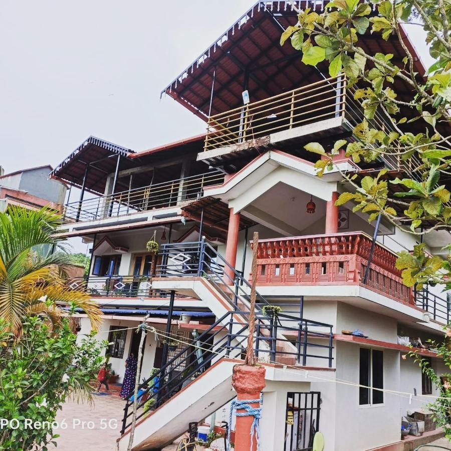 Coorg Girinivas Homestay 102 มาดิเครี ภายนอก รูปภาพ